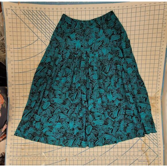 Secrets Vintage Geometric  V-neck Sweatshirt Shirt Pleated‎ Maxi 2 Piece Outfit - Picture 7 of 16